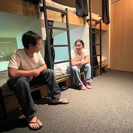 White Hostel Shinsaibashi Oszaka Kültér fotó