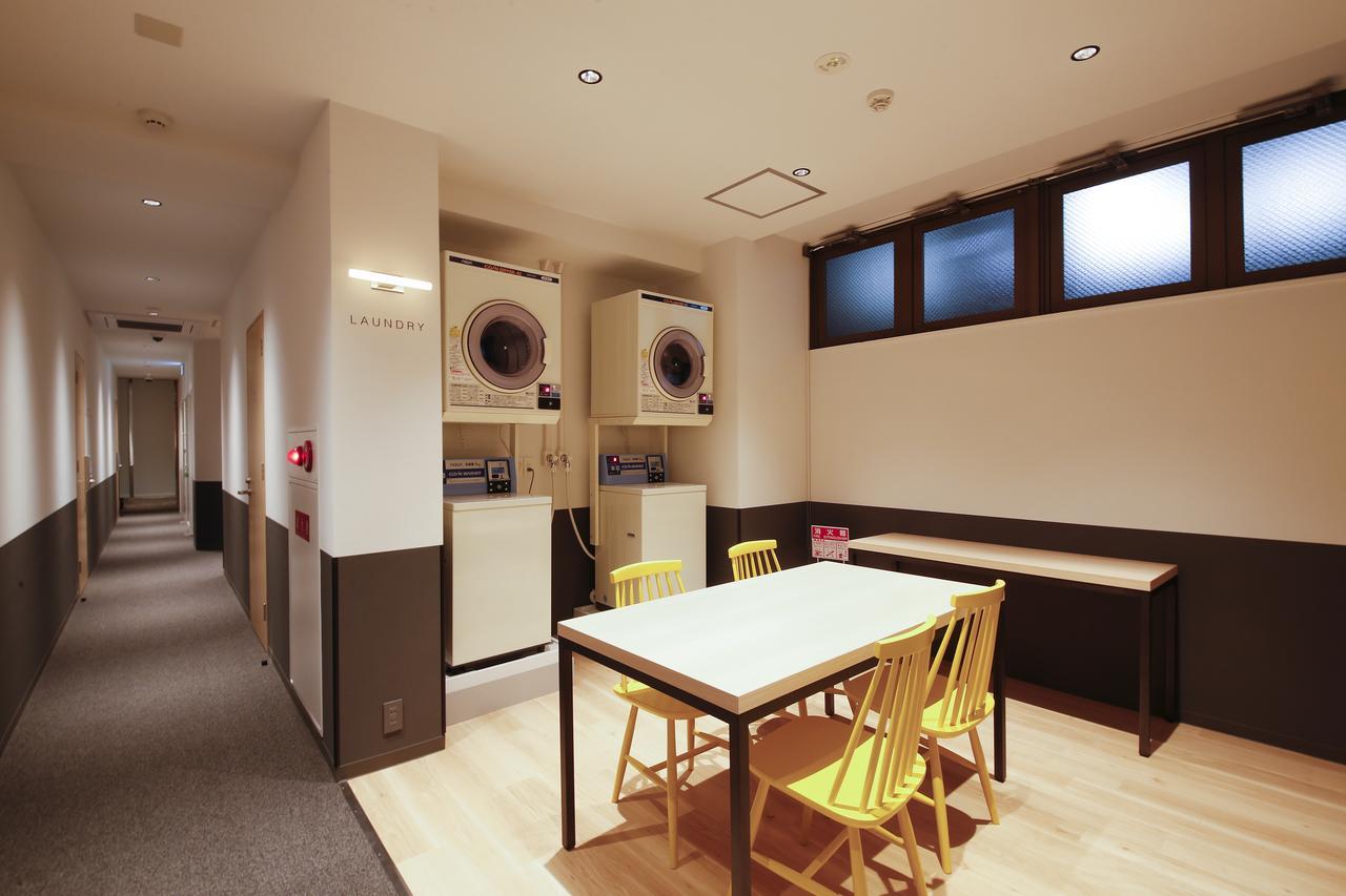 White Hostel Shinsaibashi Oszaka Kültér fotó
