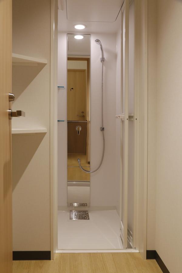 White Hostel Shinsaibashi Oszaka Kültér fotó